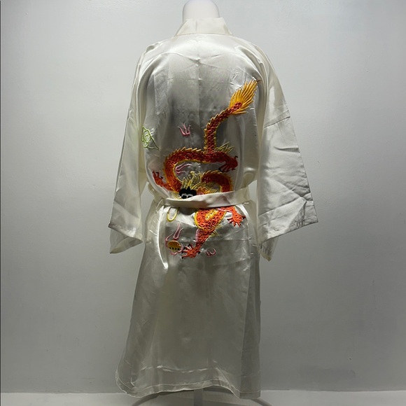 Other - Bath Robe Belted Pockets Satin Silky Hand Embroidered Dragon Asian Ivory New XL